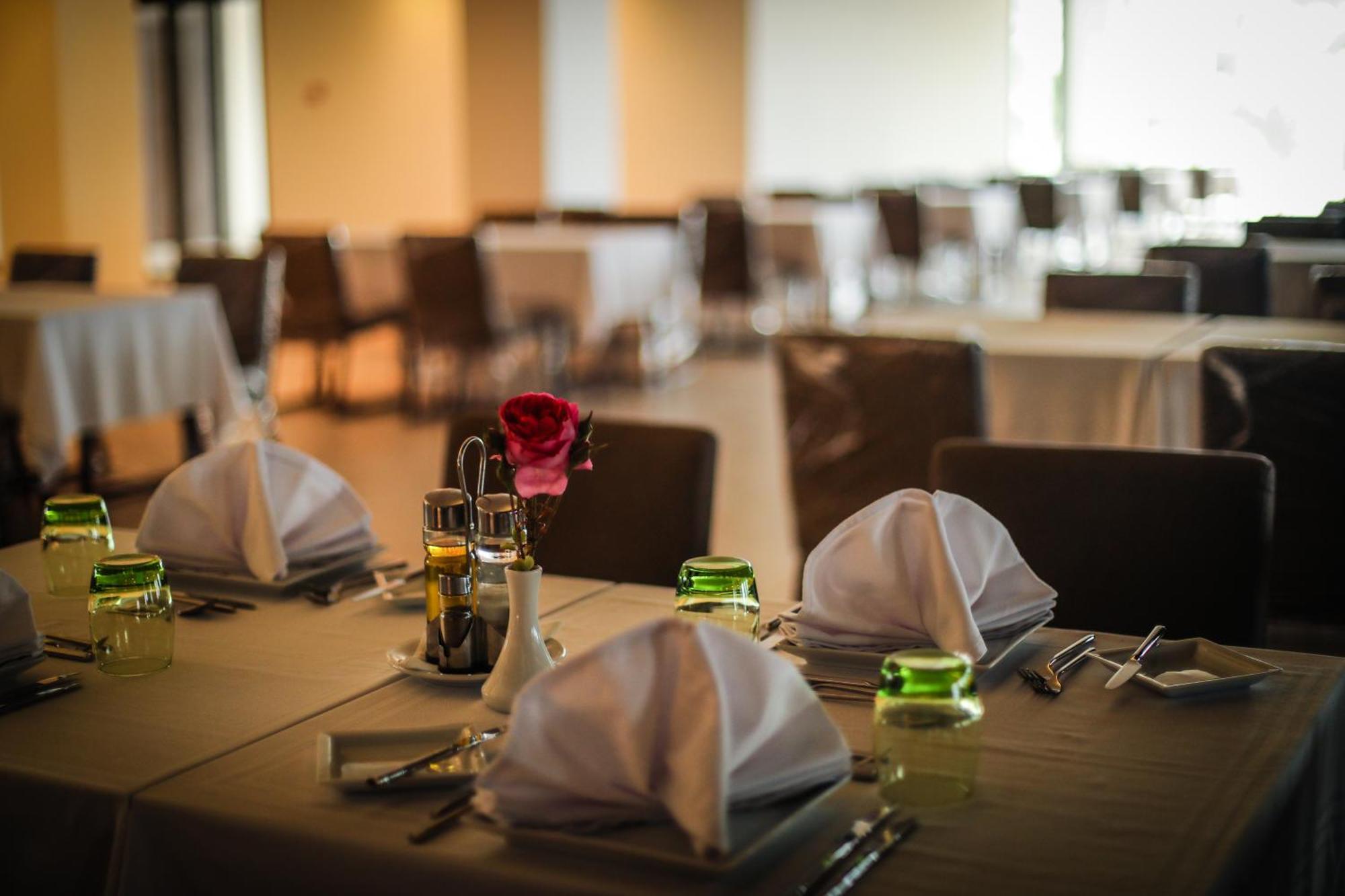 Les Orangers Garden Villas And Bungalows Ultra All Inclusive Hammamet Exterior foto Restaurant