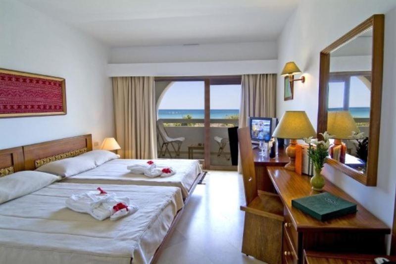 Les Orangers Garden Villas And Bungalows Ultra All Inclusive Hammamet Quarto foto A room at the hotel